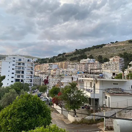 Apartment Luari
